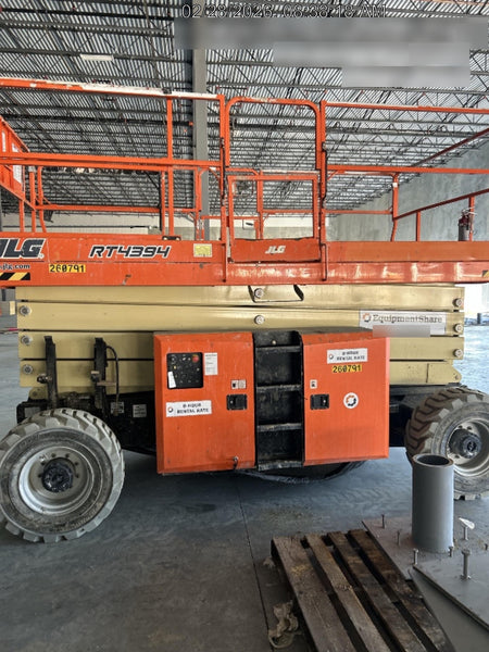2022 JLG 4394RT
