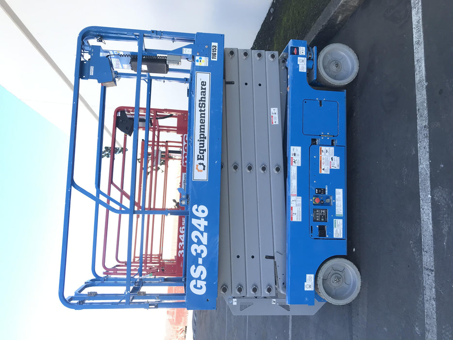 2020 Genie GS-3246 Standard, Folding full height swing gate, 800W Inverter