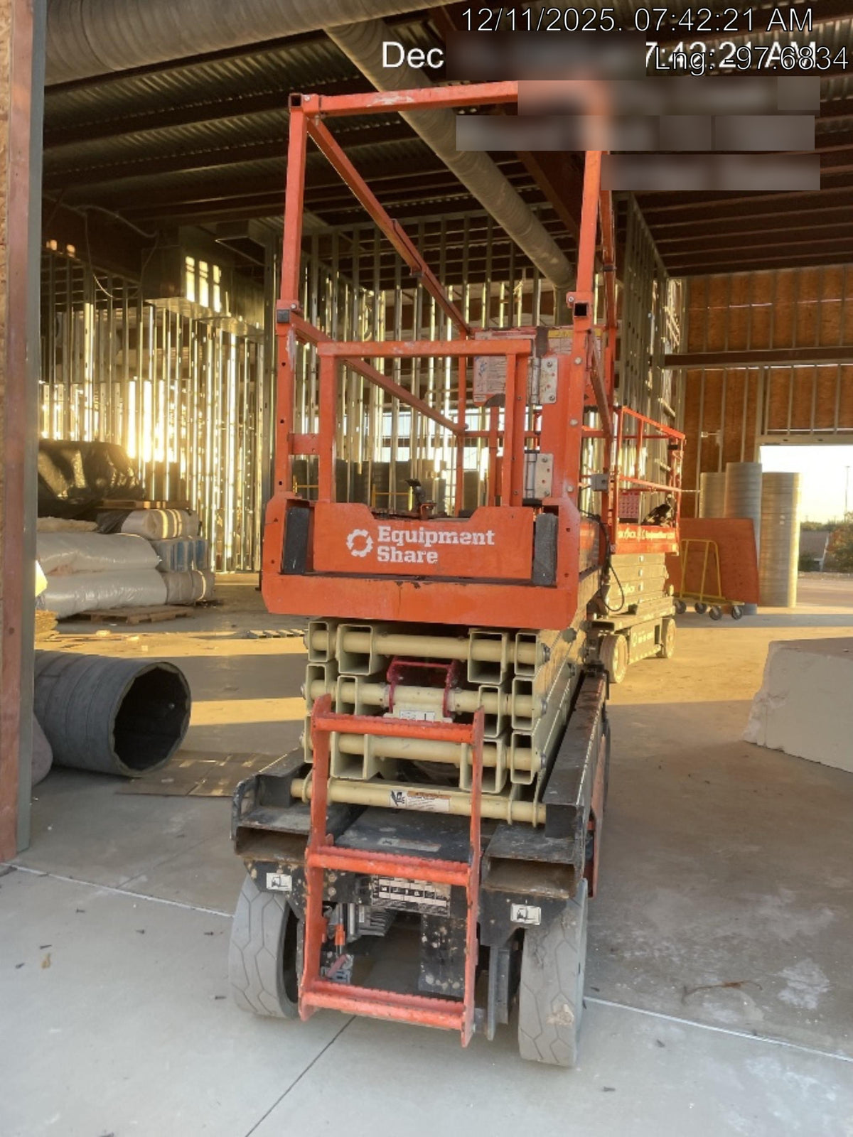 2023 JLG ES2632