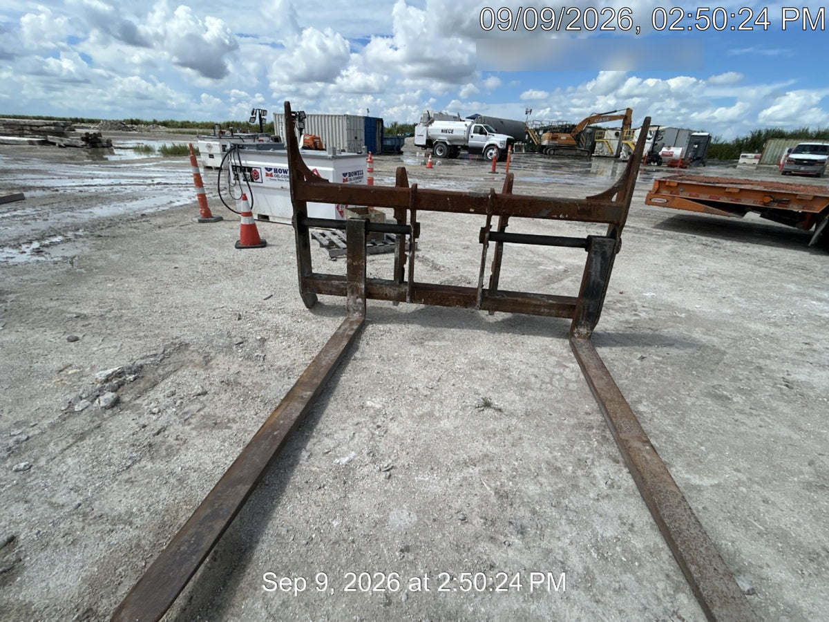 2014 WERK-BRAU 96" Loader Fork Carriage - Werk-Brau