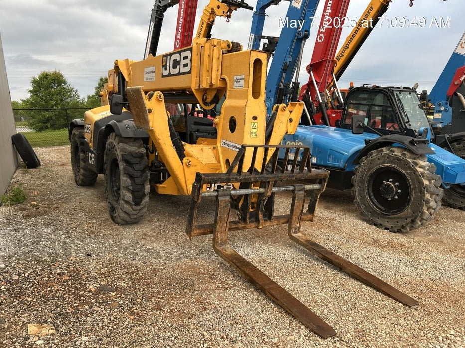 2019 JCB 510-56 74 HP, Beacon, Worklights, Aux Hydraulics, Solid Tires, 60" Carriage/Forks