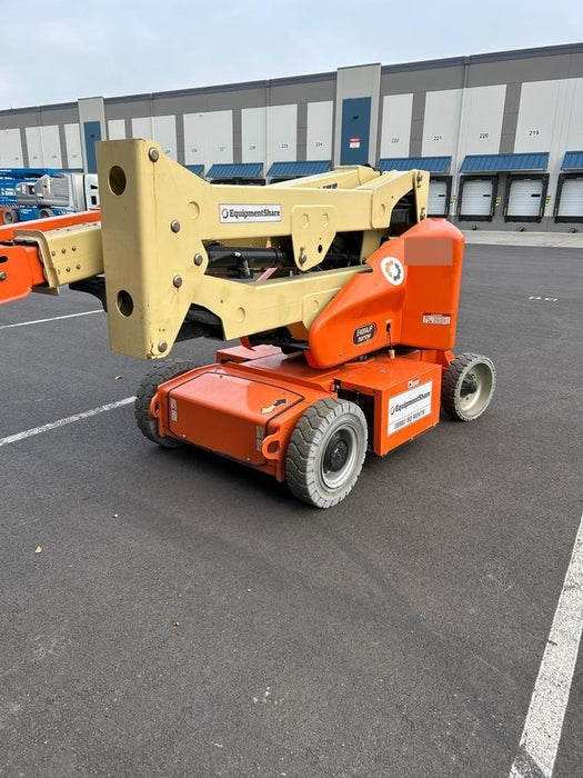 2019 JLG E400AJPN