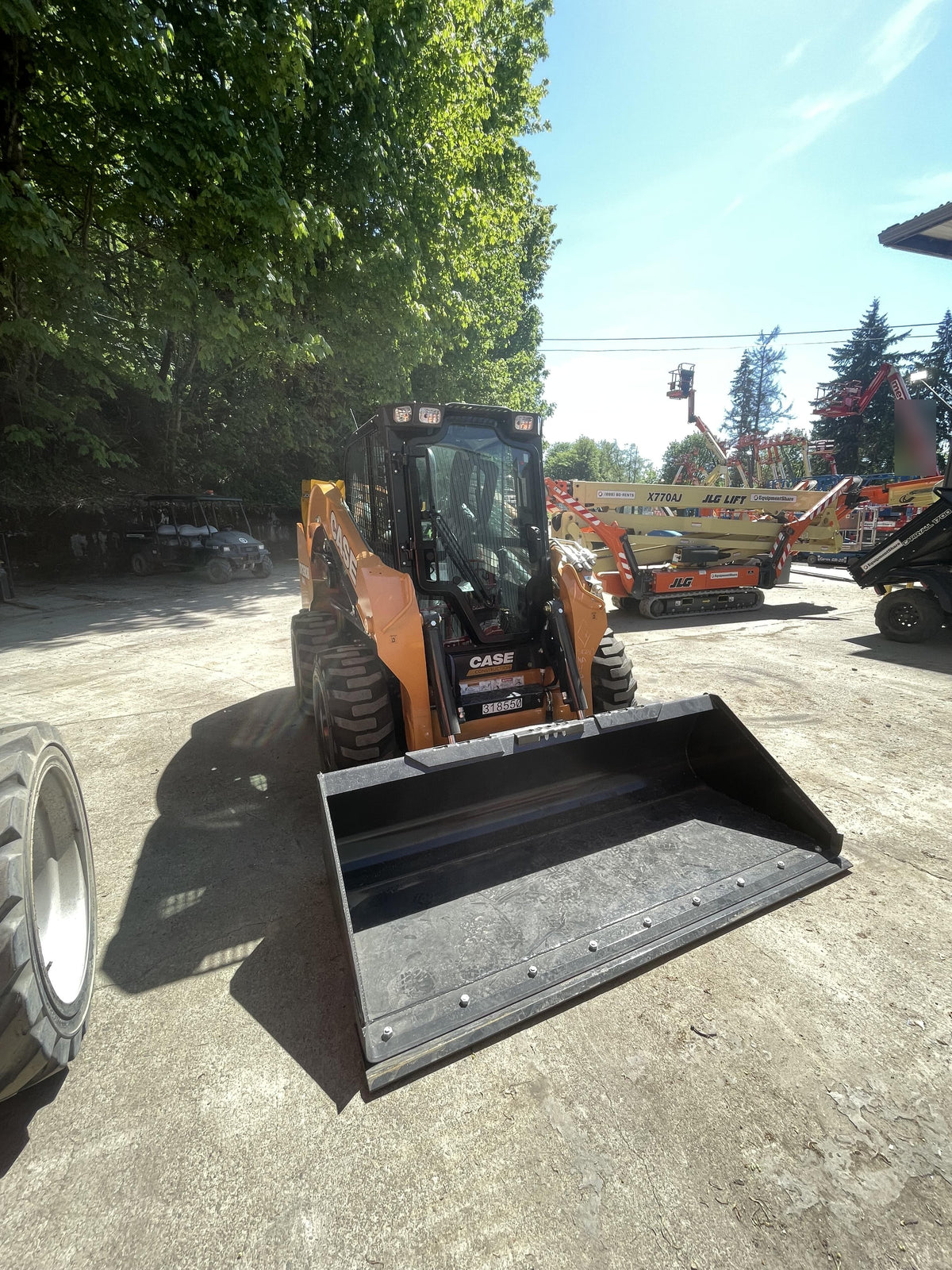 2023 CASE SV280