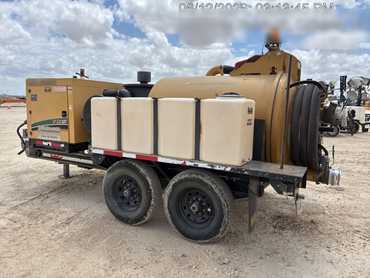 2019 Vac-Tron LP573XDT 24Hp Kohler Diesel, 500 Gal Debris Tank, 500 CFM Vacuum Pump, x2 100 Gal Water Tanks
