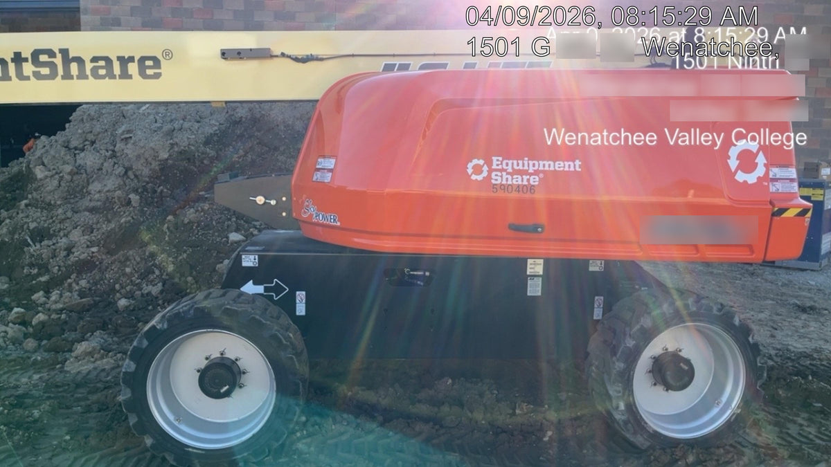 2025 JLG 660SJ