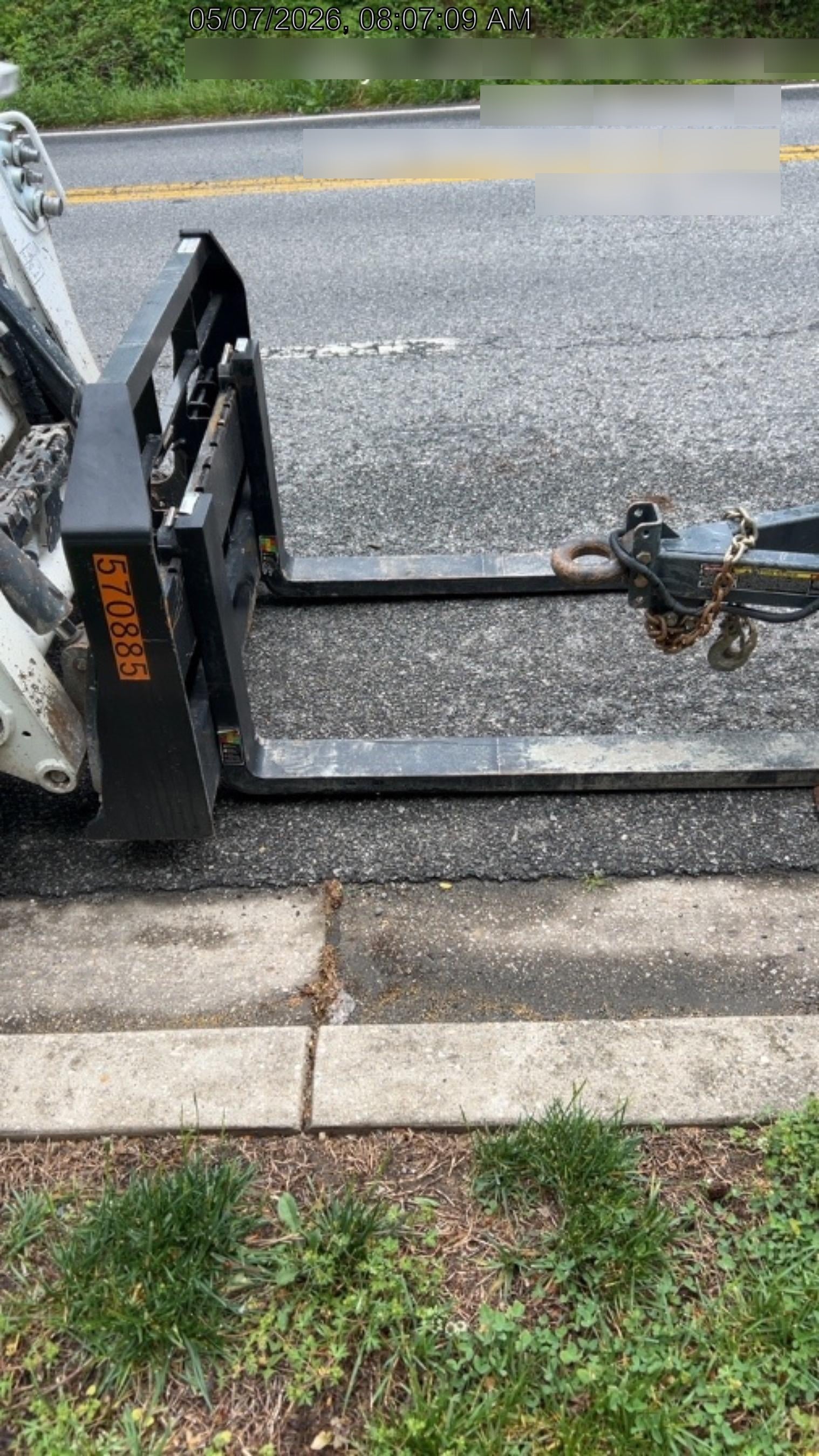 2025 ARROW MATERIAL HANDLING 24" Pallet Fork Frame
