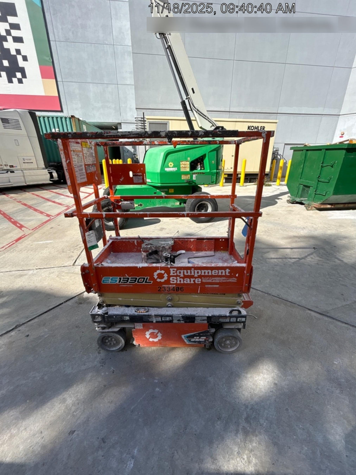 2022 JLG ES1330L