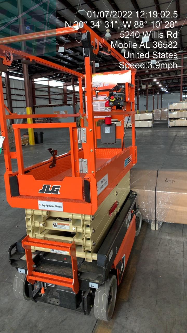 2021 JLG ES1932