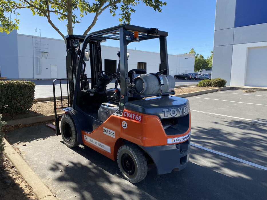 2022 TOYOTA 50-8FGU25