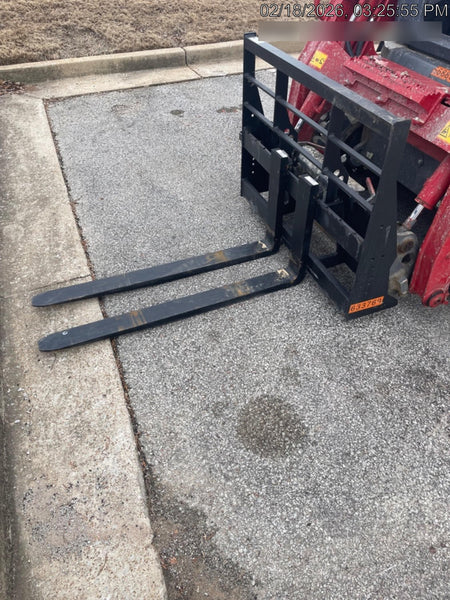 2025 ARROW MATERIAL HANDLING 48" Pallet Forks - Arrow