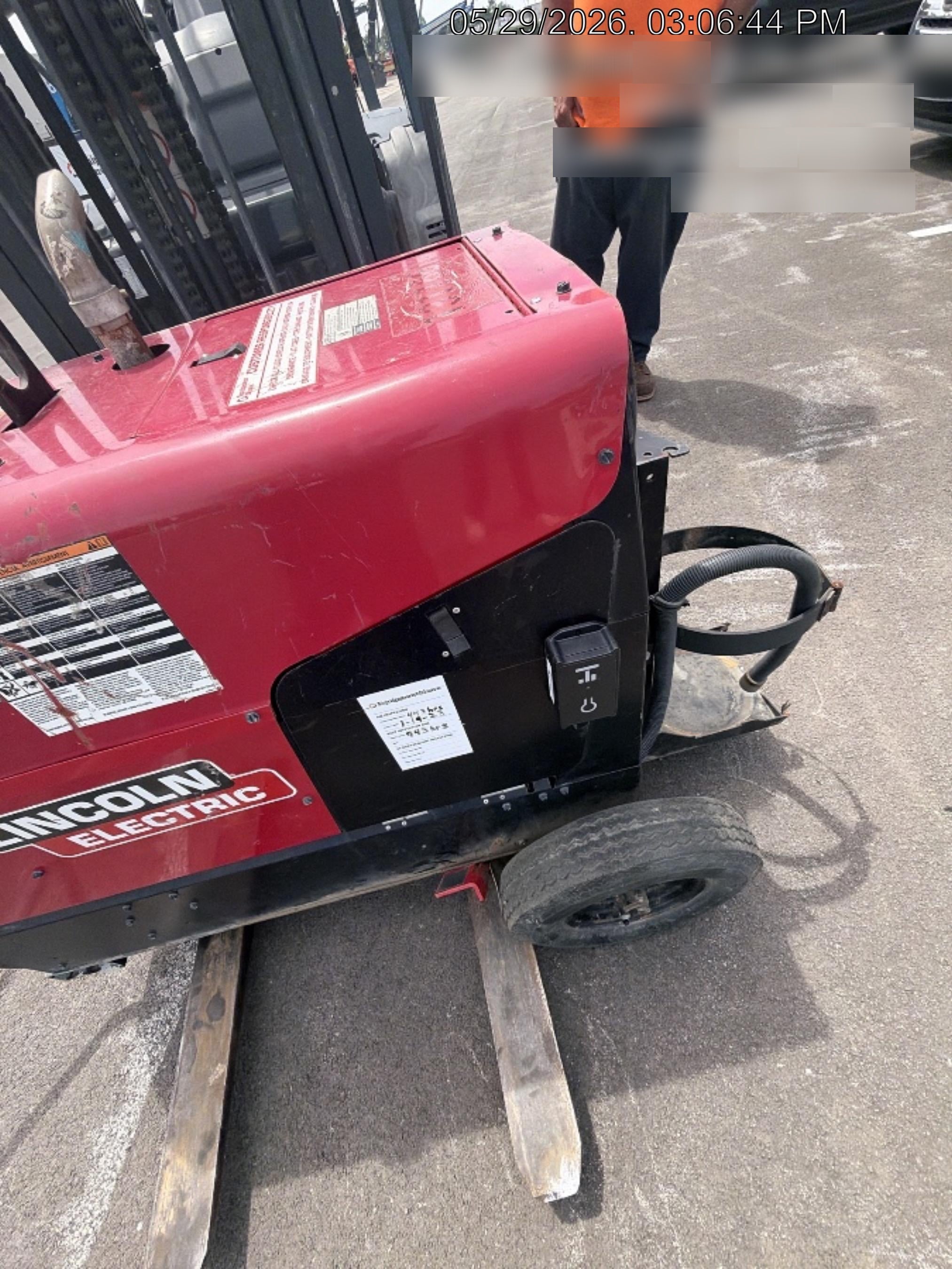 2021 Lincoln Electric Ranger 305 LPG K3430-1, Ranger 305 LPG, Undercarriage, Tank Holder & Strap, 10kw AC Gen, 25hp Kohler LPG Eng
