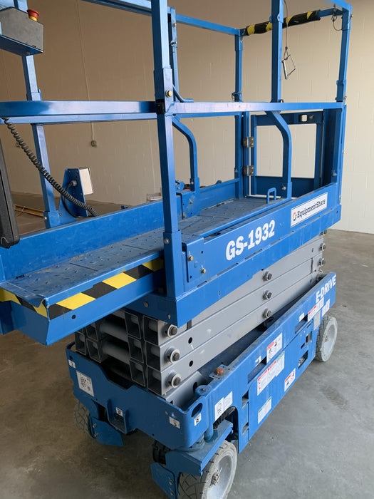 2021 GENIE GS-1932