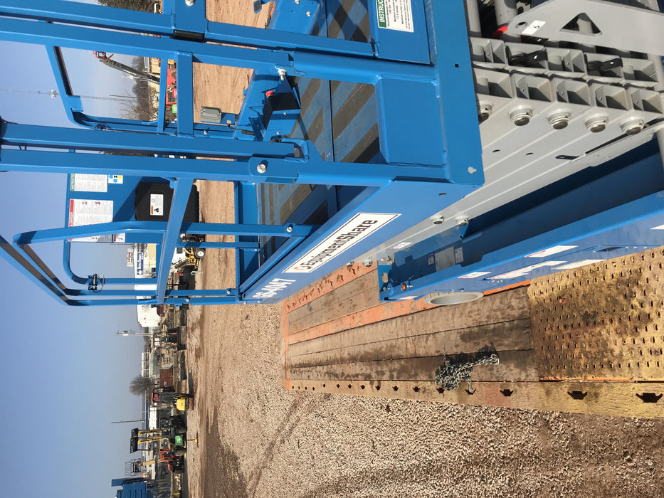 2019 Genie GS-4047 Folding rails with half height swing gate