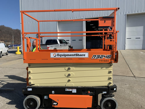 2021 JLG R3246