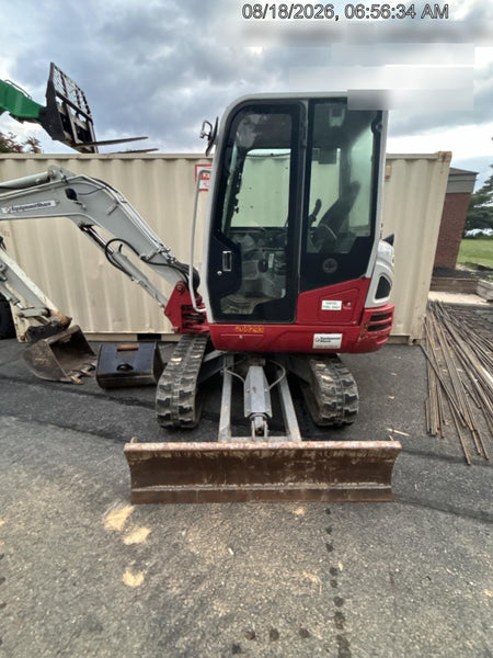 2022 TAKEUCHI TB235-2CR