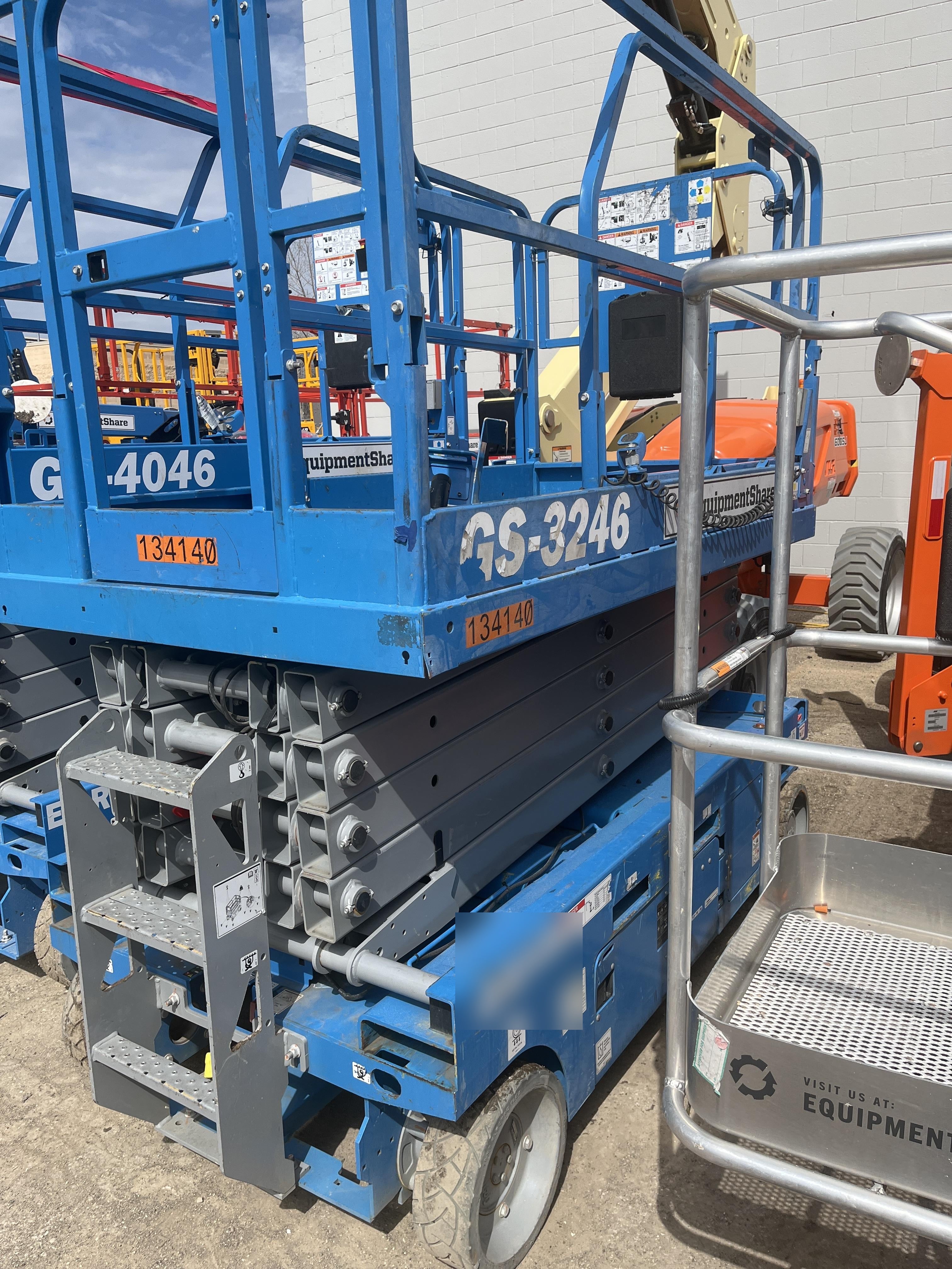 2021 GENIE GS-3246