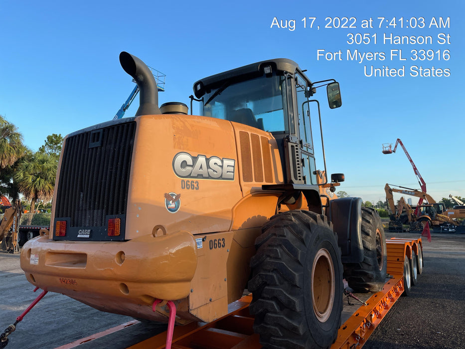 2016 Case 621F CLOSED CAB, JRB 416 STYLE HYD COUPLER