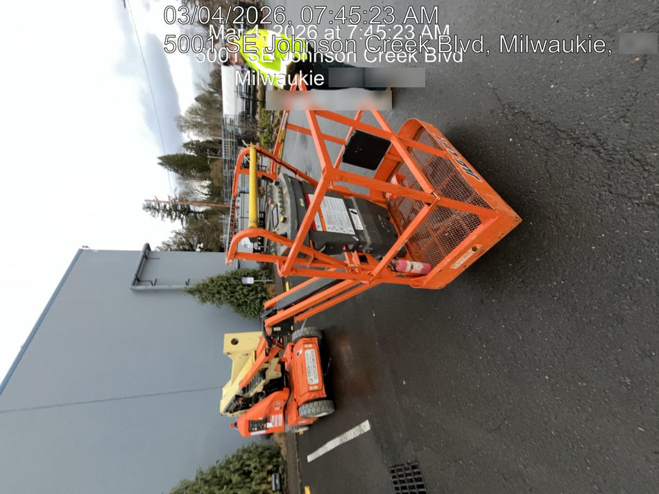 2019 JLG E400AJPN