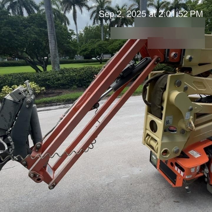 2019 JLG X600AJ