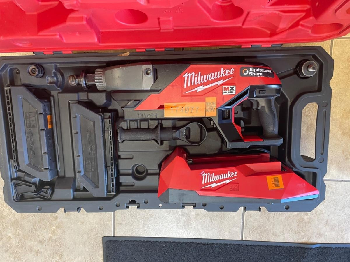 2021 MILWAUKEE MXF301-2CXS
