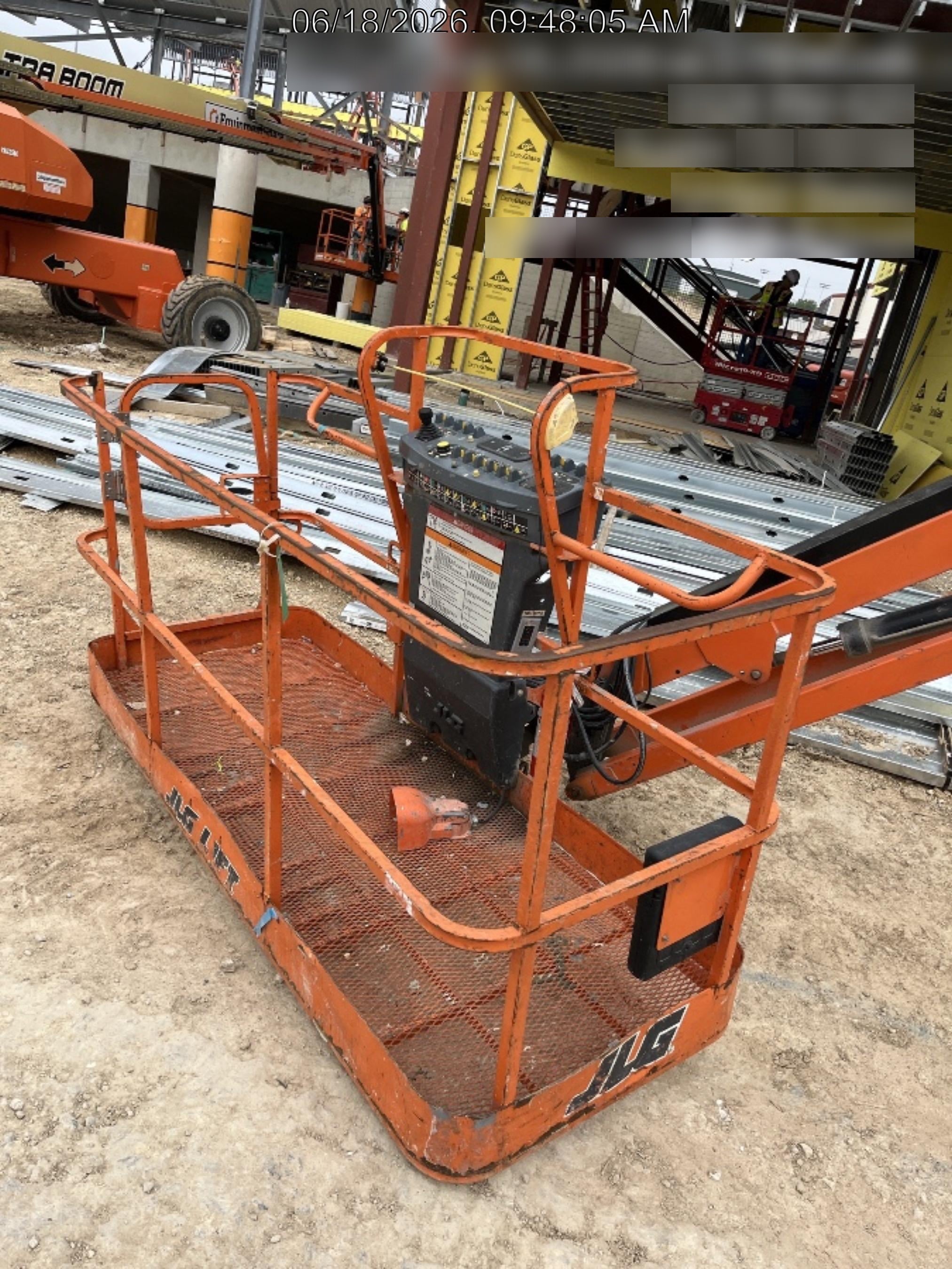 2019 JLG 600AJ