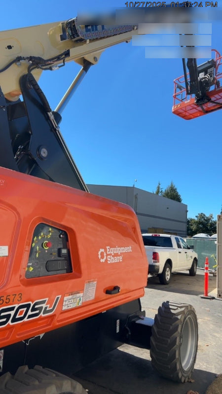 2025 JLG 660SJ