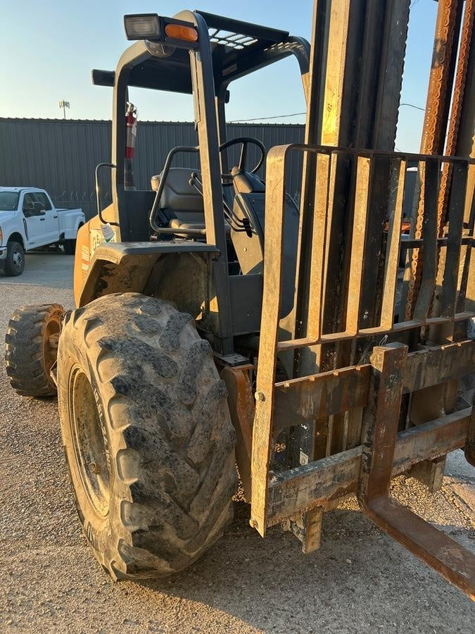 2018 CASE 588H