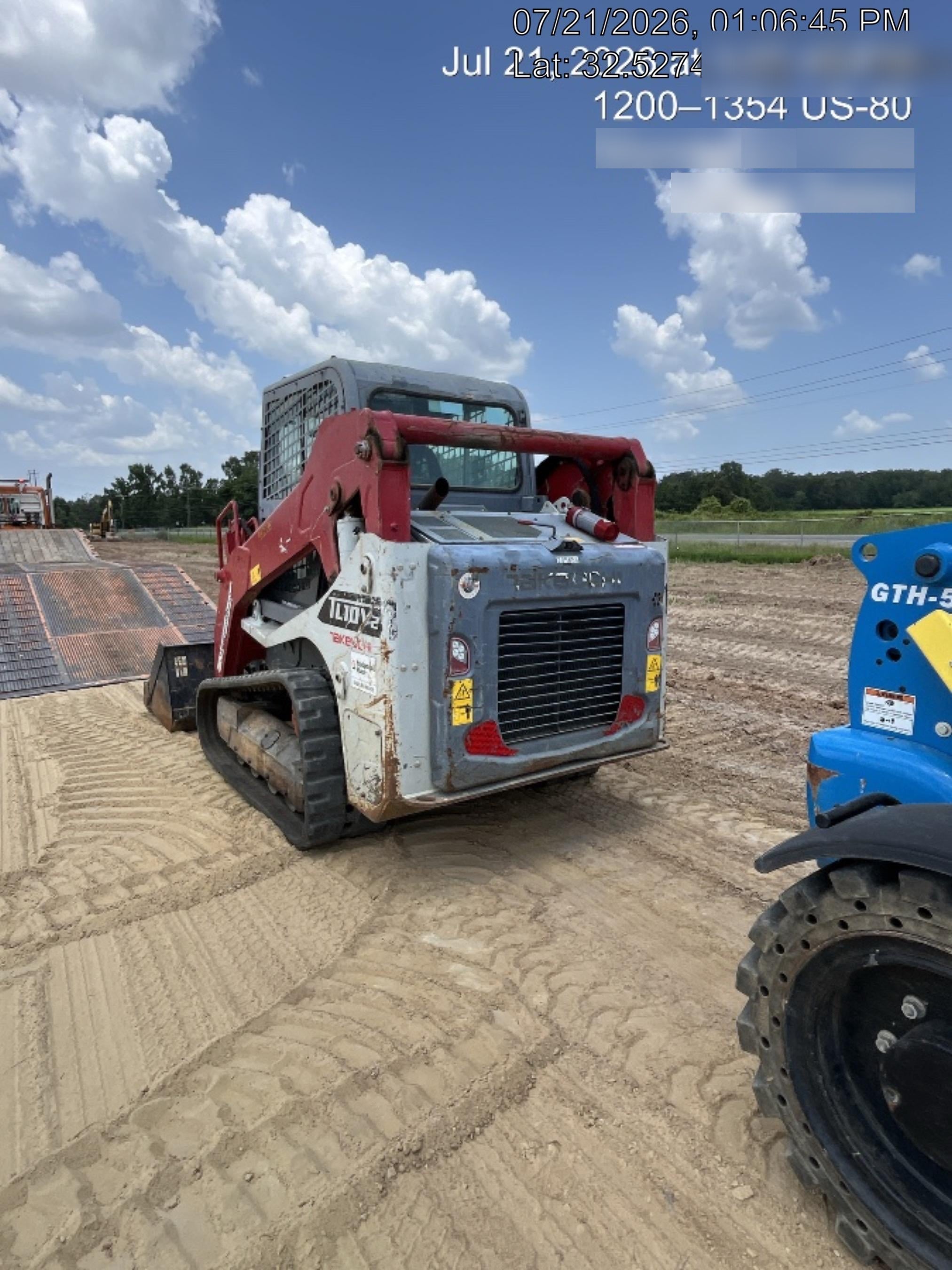 2022 TAKEUCHI TL10V2-CR