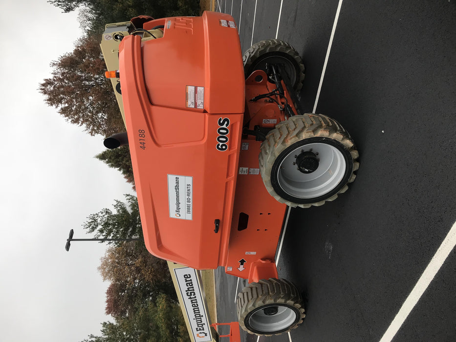 2019 JLG 600S 4WD