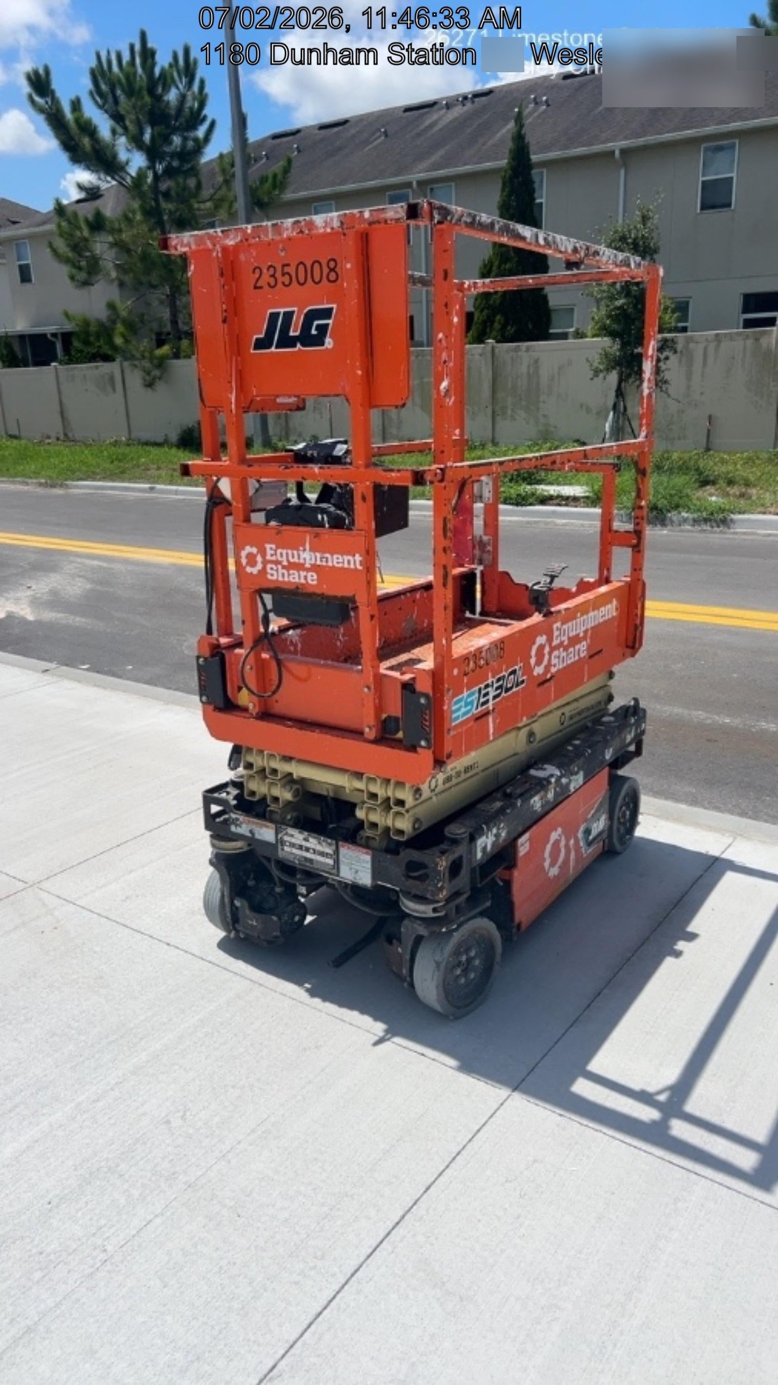 2022 JLG ES1330L