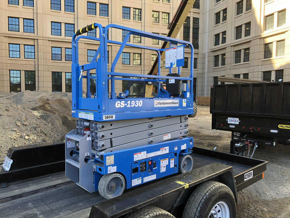 2019 Genie GS-1930 Half Height Swing Gate, 800W Inverter