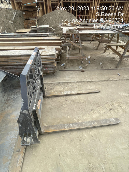 2021 PALADIN 48" Pallet Forks - Paladin