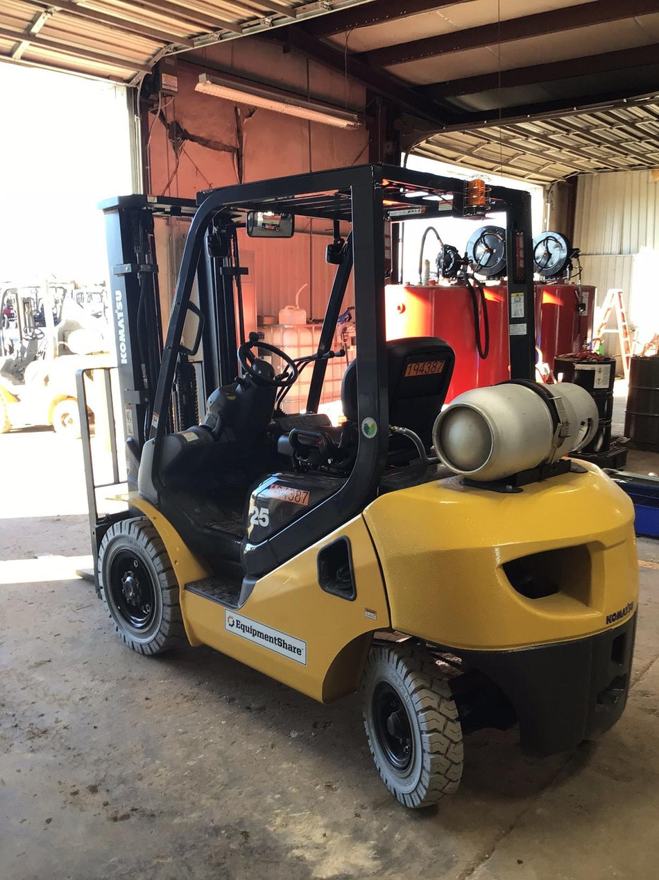 2021 KOMATSU FG25T-16