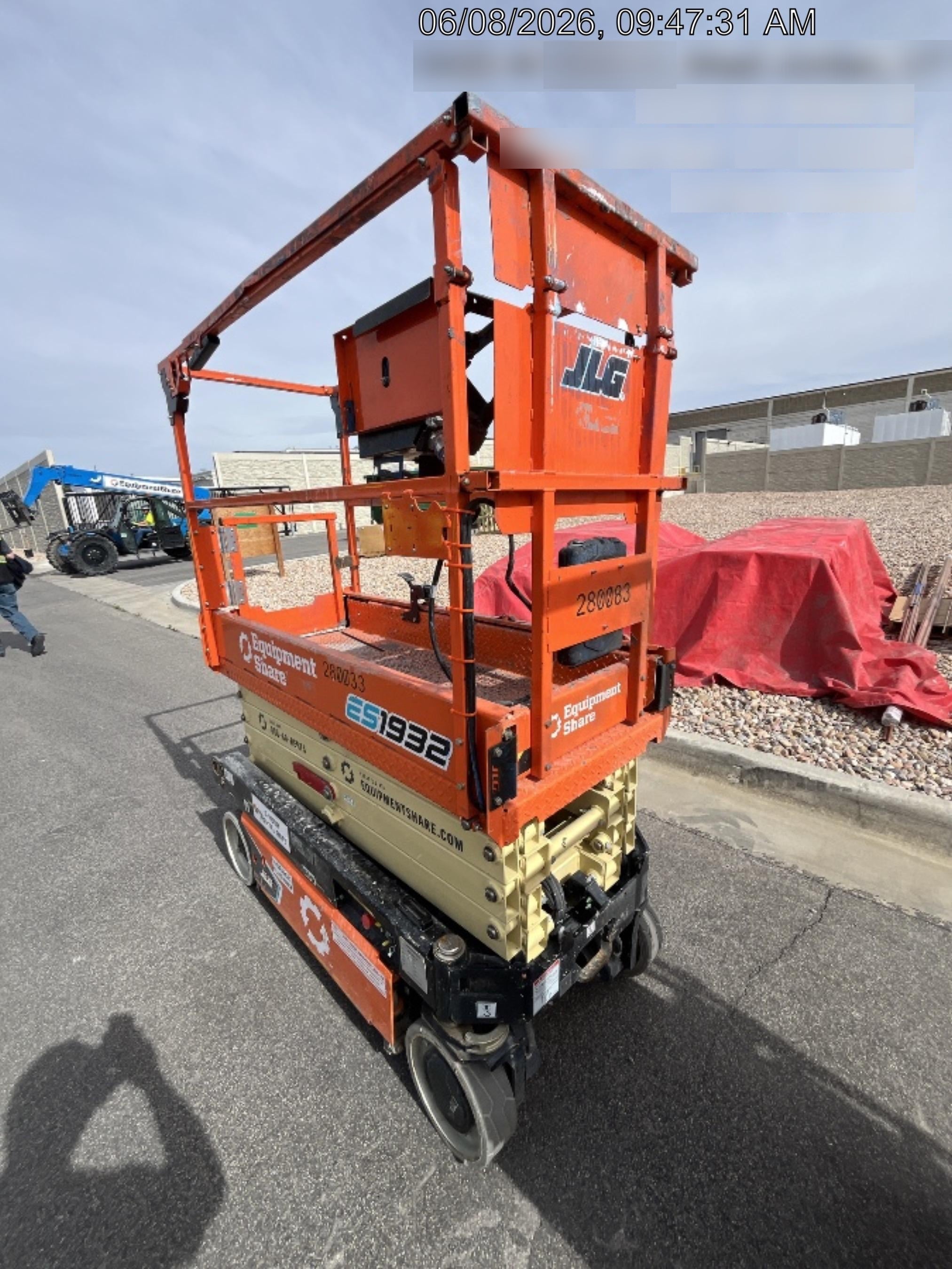 2022 JLG ES1932