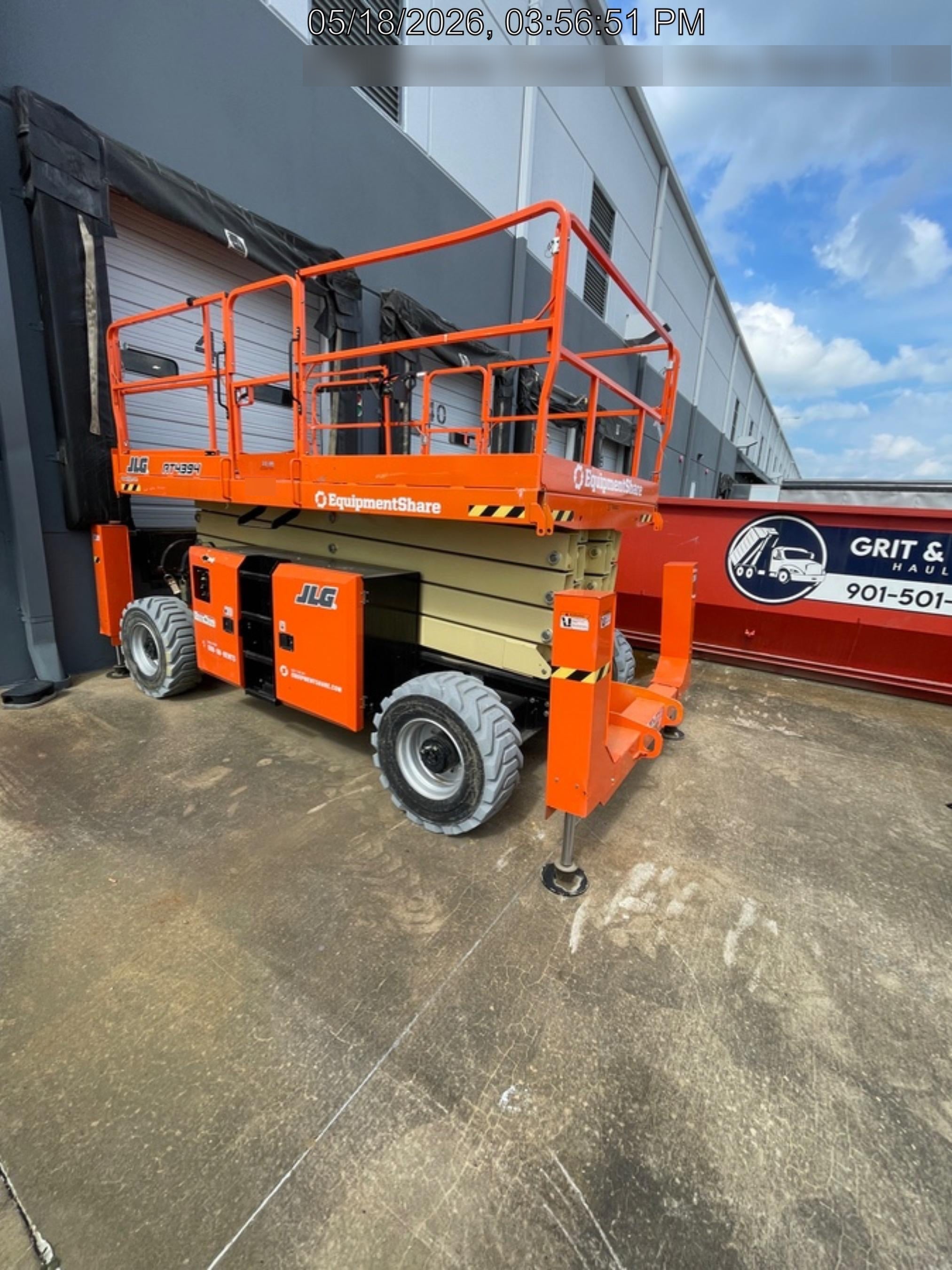 2023 JLG RT4394
