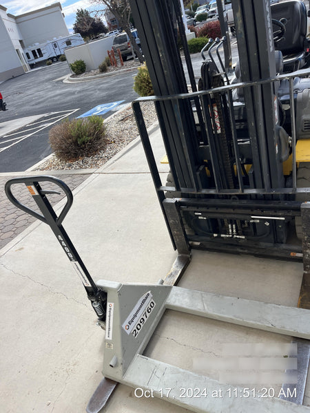 2022 STRONGWAY 4400 lb Pallet Jack
