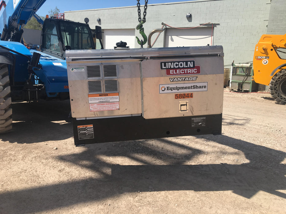 2019 Lincoln Electric Vantage 322 Welder Ready-Pak 3, Two wheel trailer, Fender and Light kit, Cable Rack