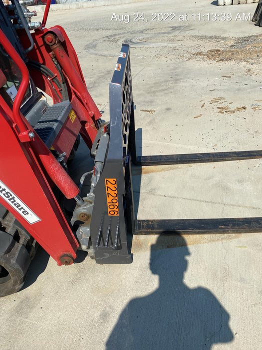 2022 PALADIN 48" Pallet Forks - Paladin