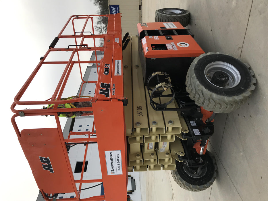 2020 JLG 430LRT