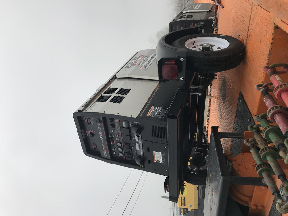 2019 Lincoln Electric Vantage 322 Welder Ready-Pak 3, Two wheel trailer, Fender and Light kit, Cable Rack