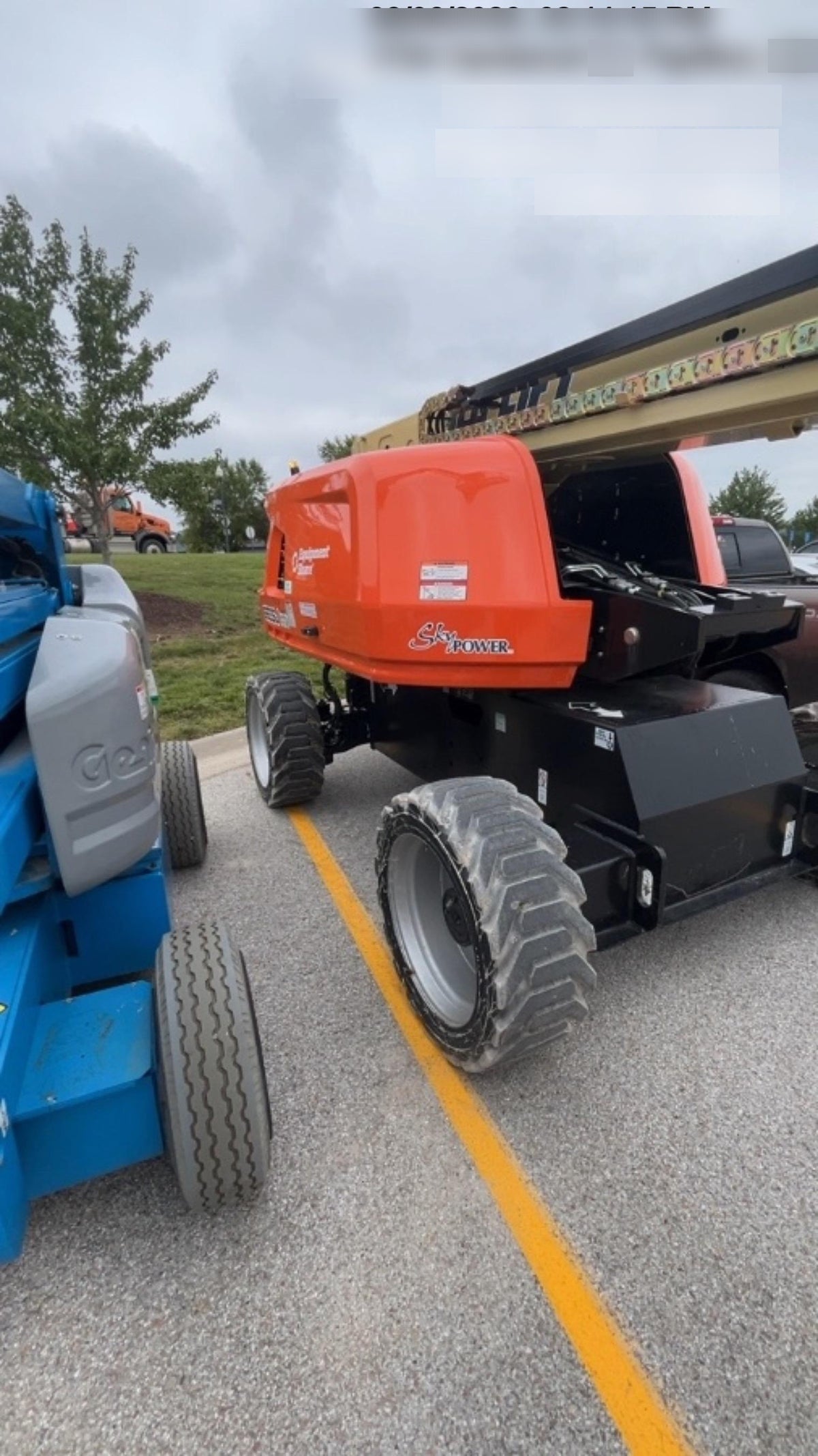 2025 JLG 660SJ