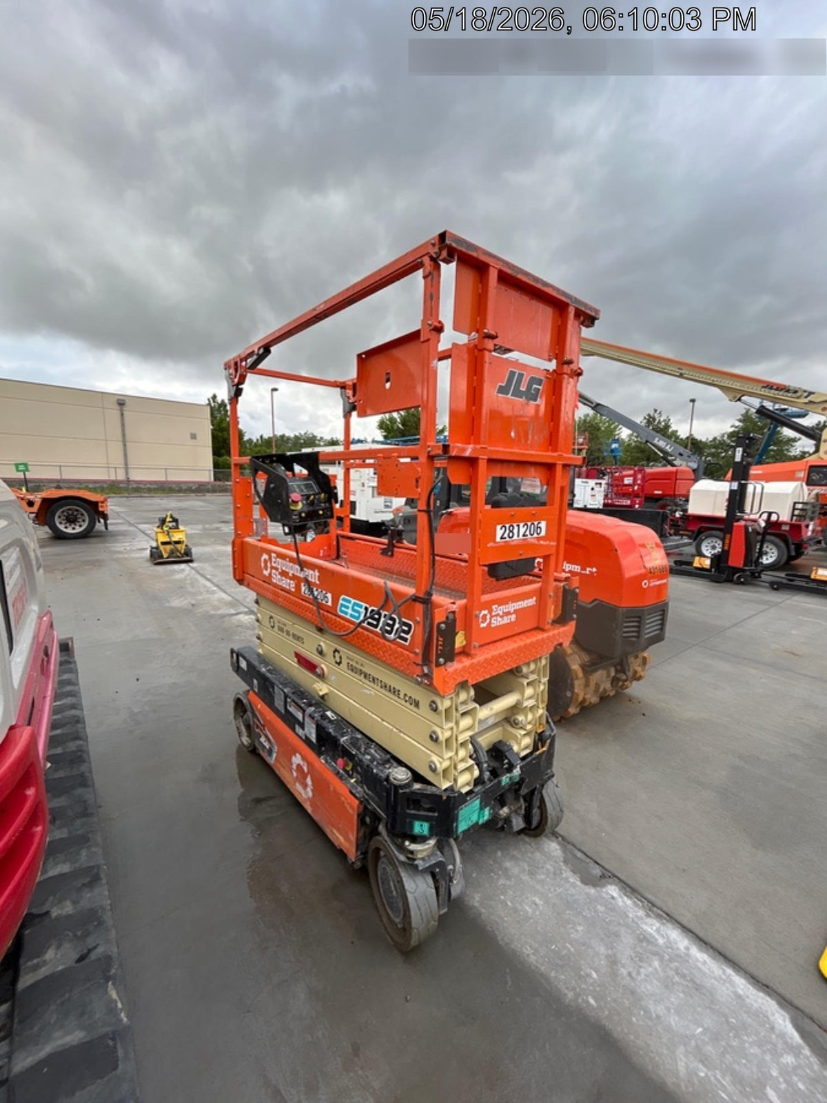 2022 JLG ES1932