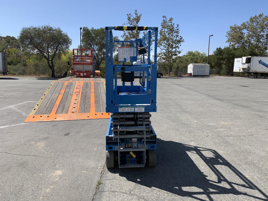 2020 Genie GS-1930 Solid Non Marking Tires, Beacon, Folding rails with half height swing gate, 800W Inverter