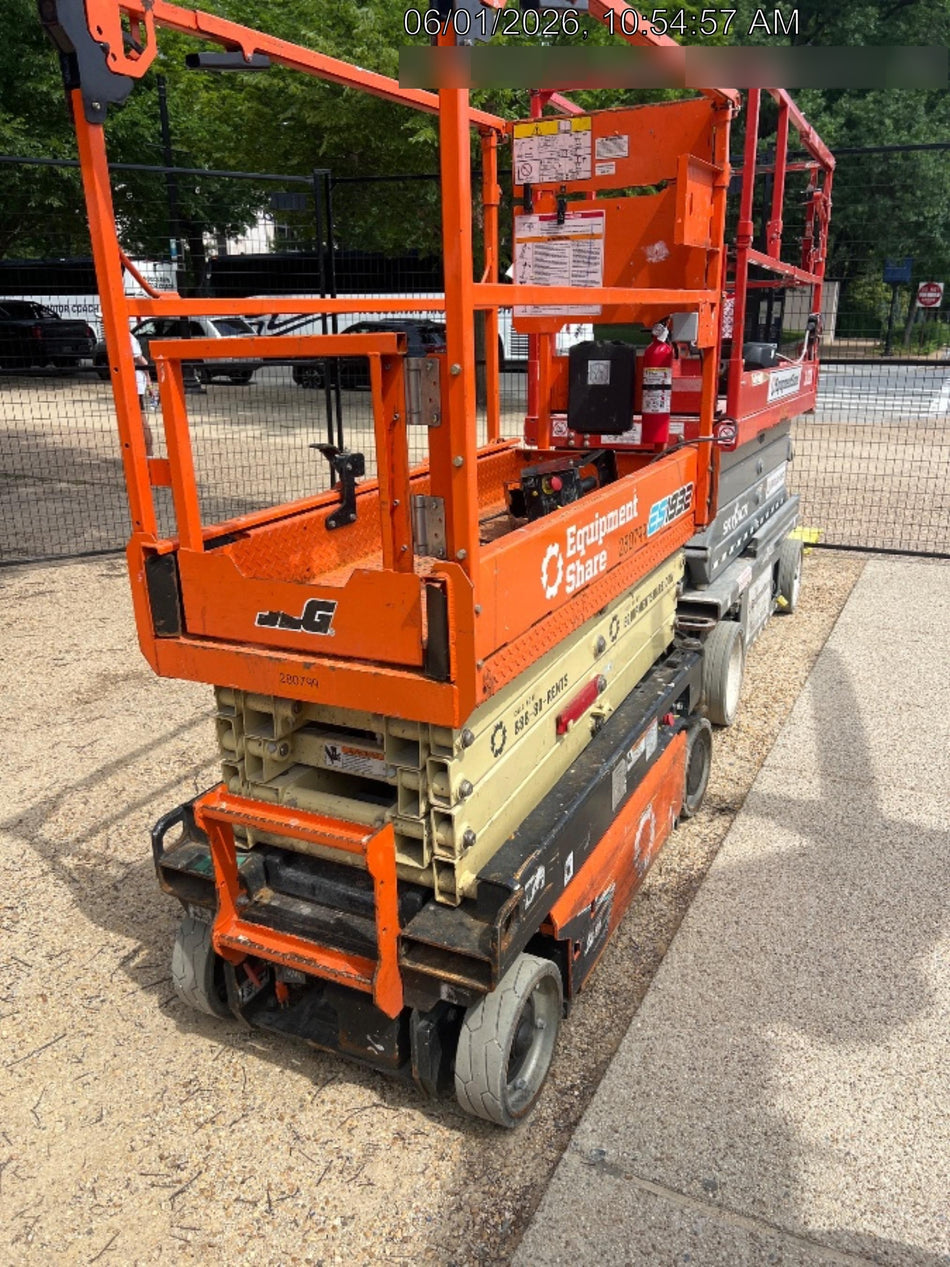 2022 JLG ES1932