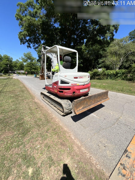 2019 Takeuchi TB260 Canopy, Standard Blade, Auxiliary hydraulics Manual QC, Hydraulic thumb, 12" ,18", 24" Bucket