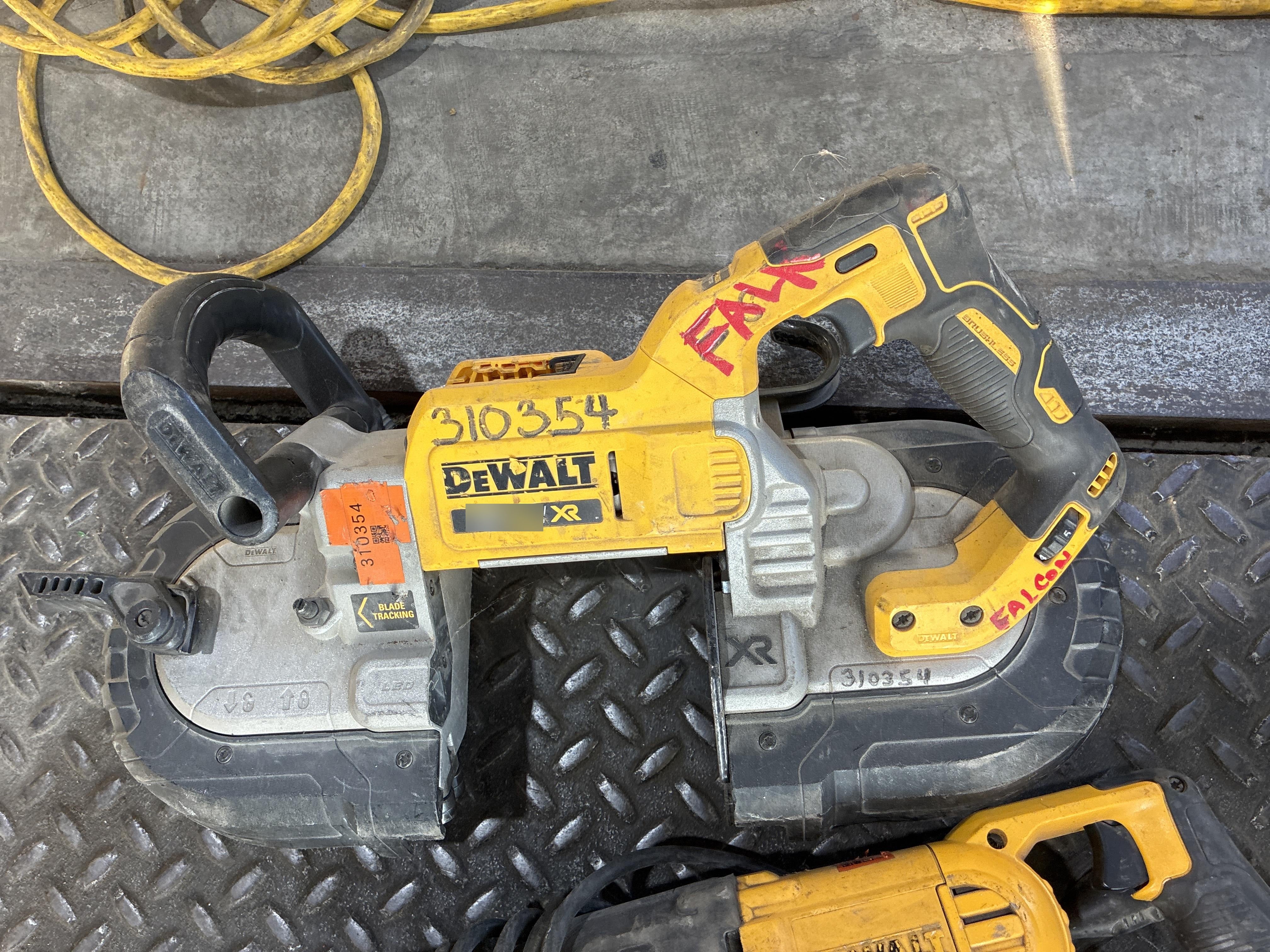 2023 DEWALT DCS374P2