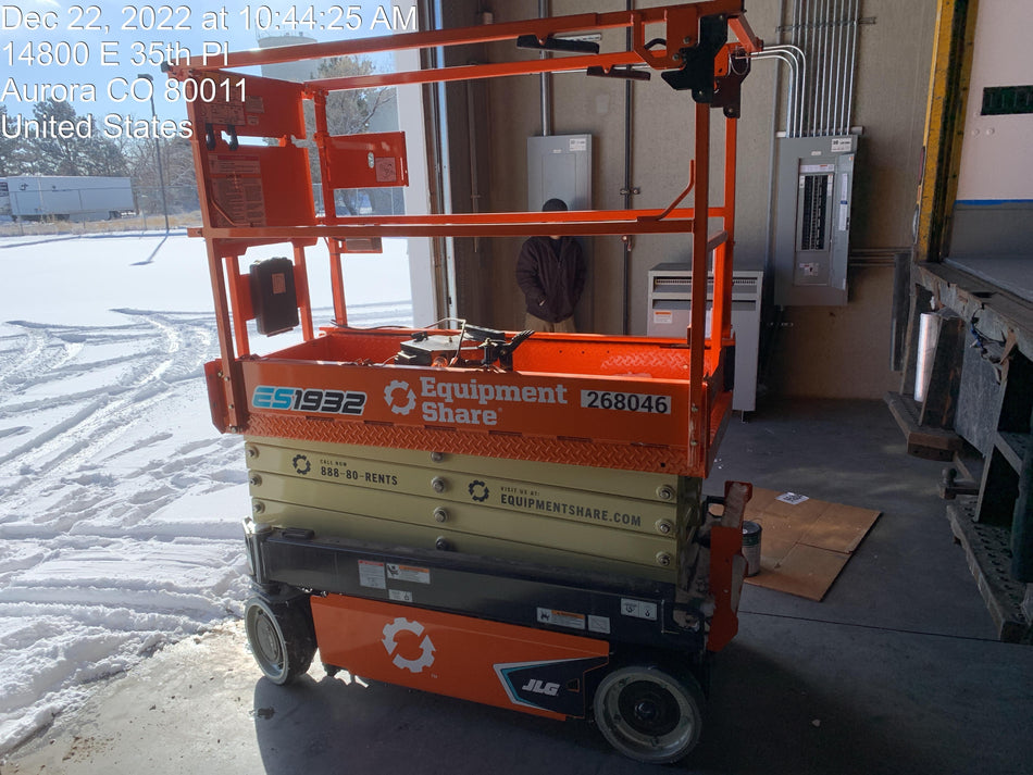 2022 JLG ES1932