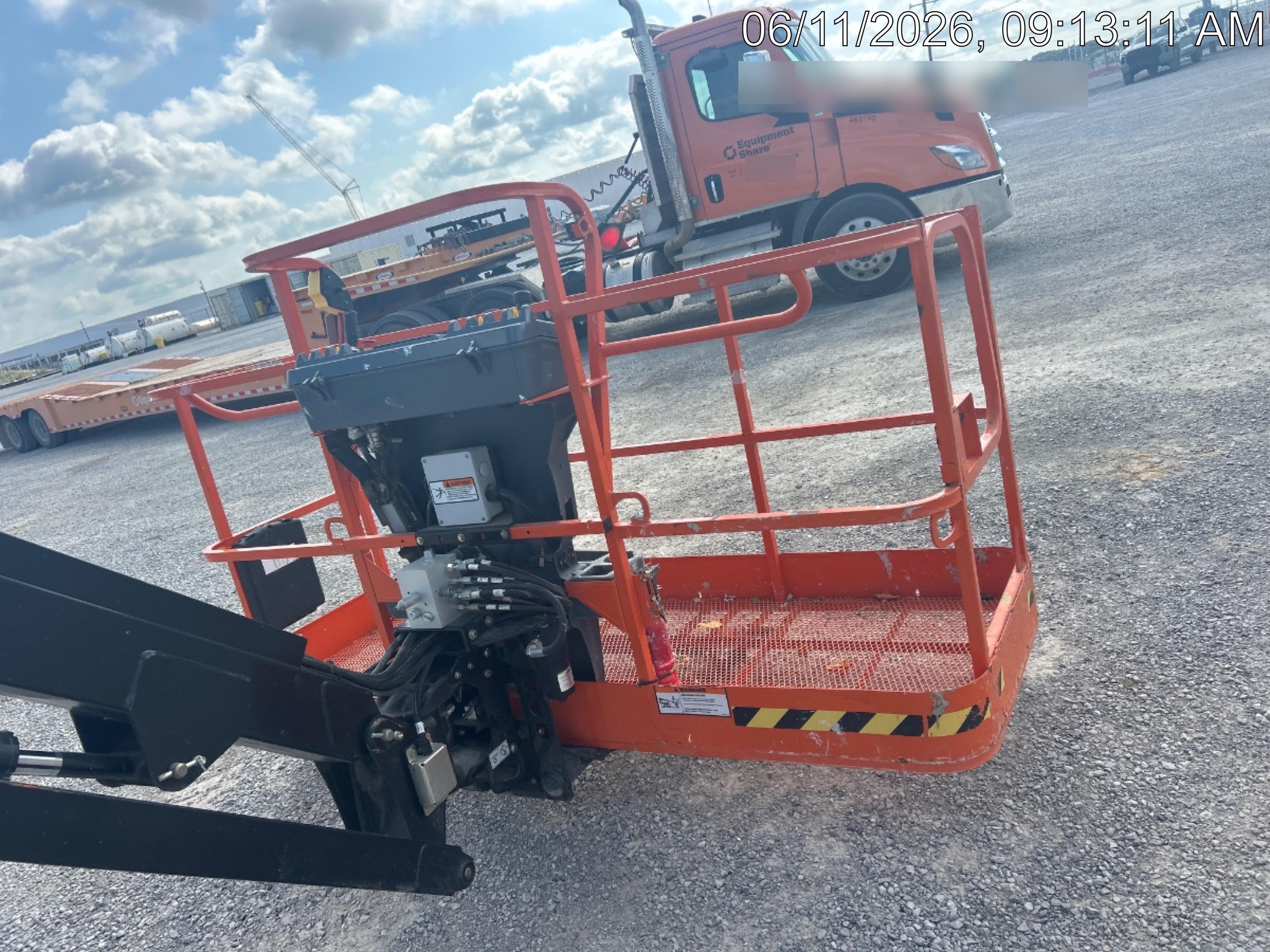 2025 JLG 860SJ