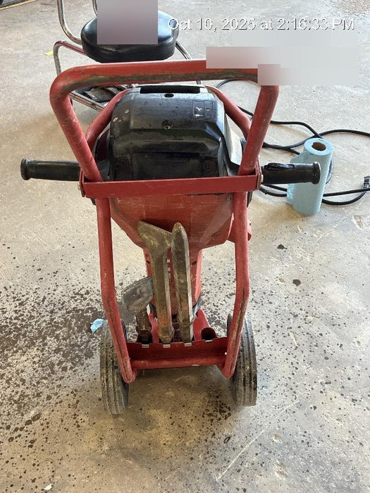 2023 HILTI TE 3000-AVR