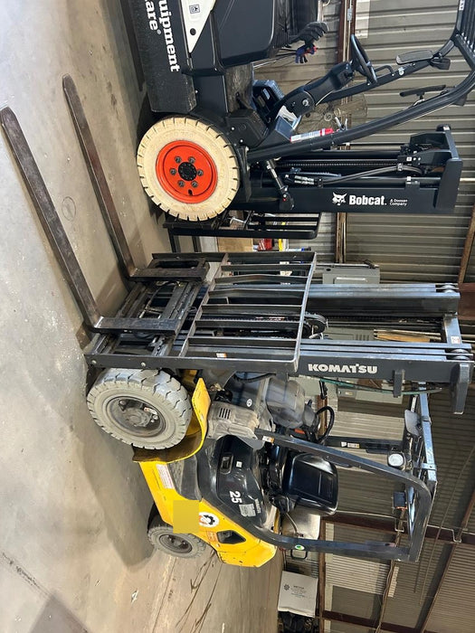 2018 KOMATSU FG25HT-16